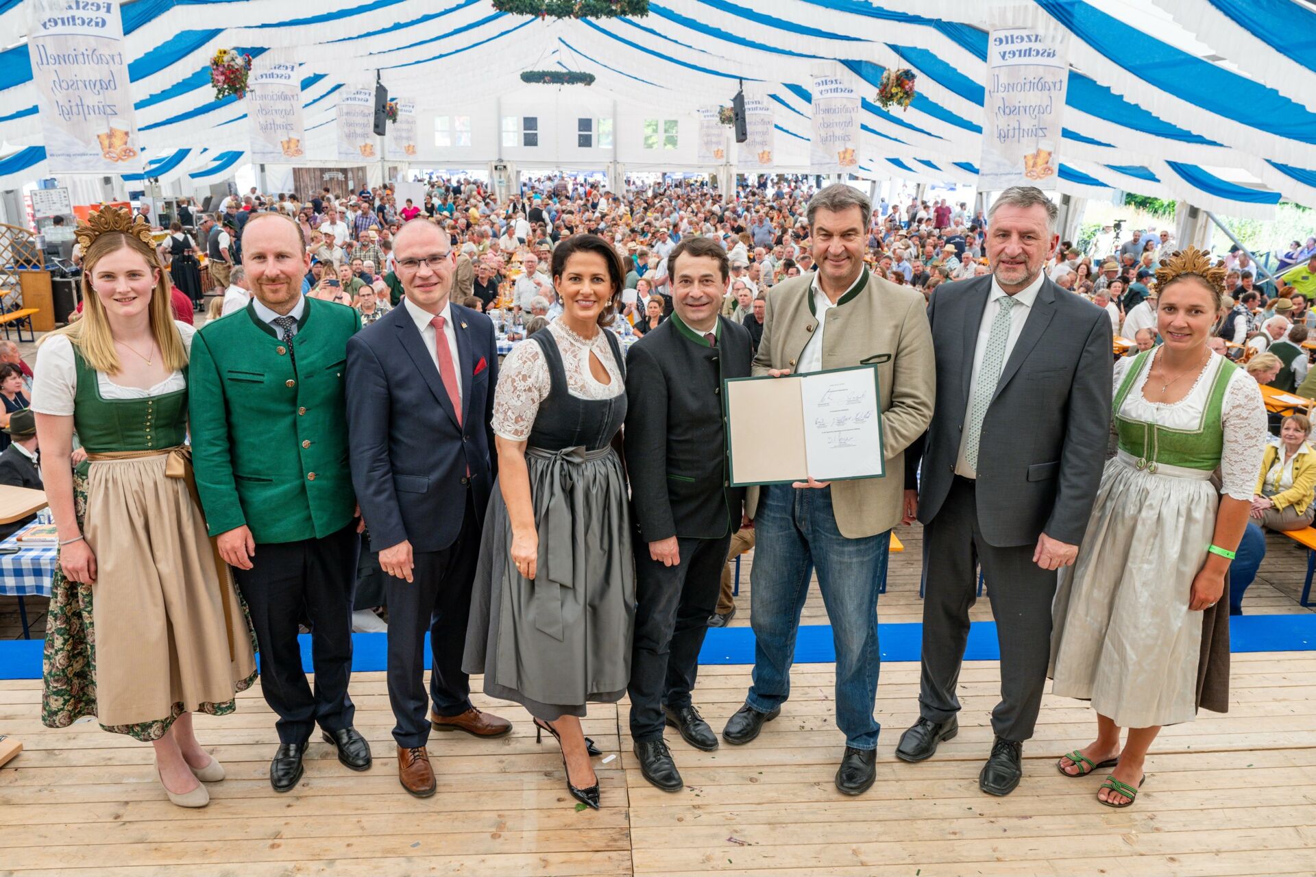 Unterzeichnung "Bayer Waldpakt" anlässlich des Waldtages in Kelheim - Bild Weigel/StK
